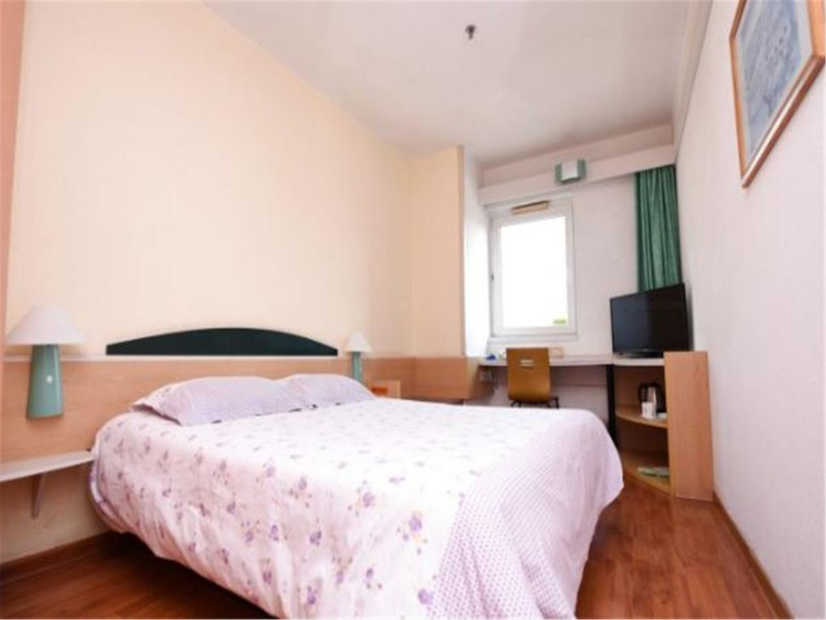 Motel Qingdao Jiaonan Renmin Road Business Street Esterno foto