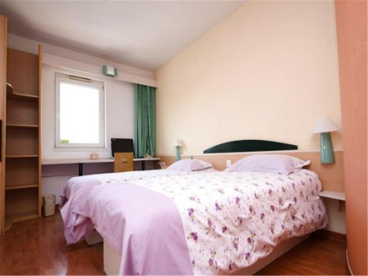 Motel Qingdao Jiaonan Renmin Road Business Street Esterno foto