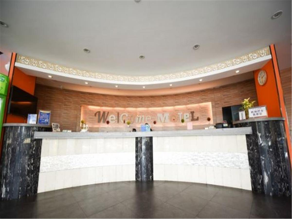 Motel Qingdao Jiaonan Renmin Road Business Street Esterno foto