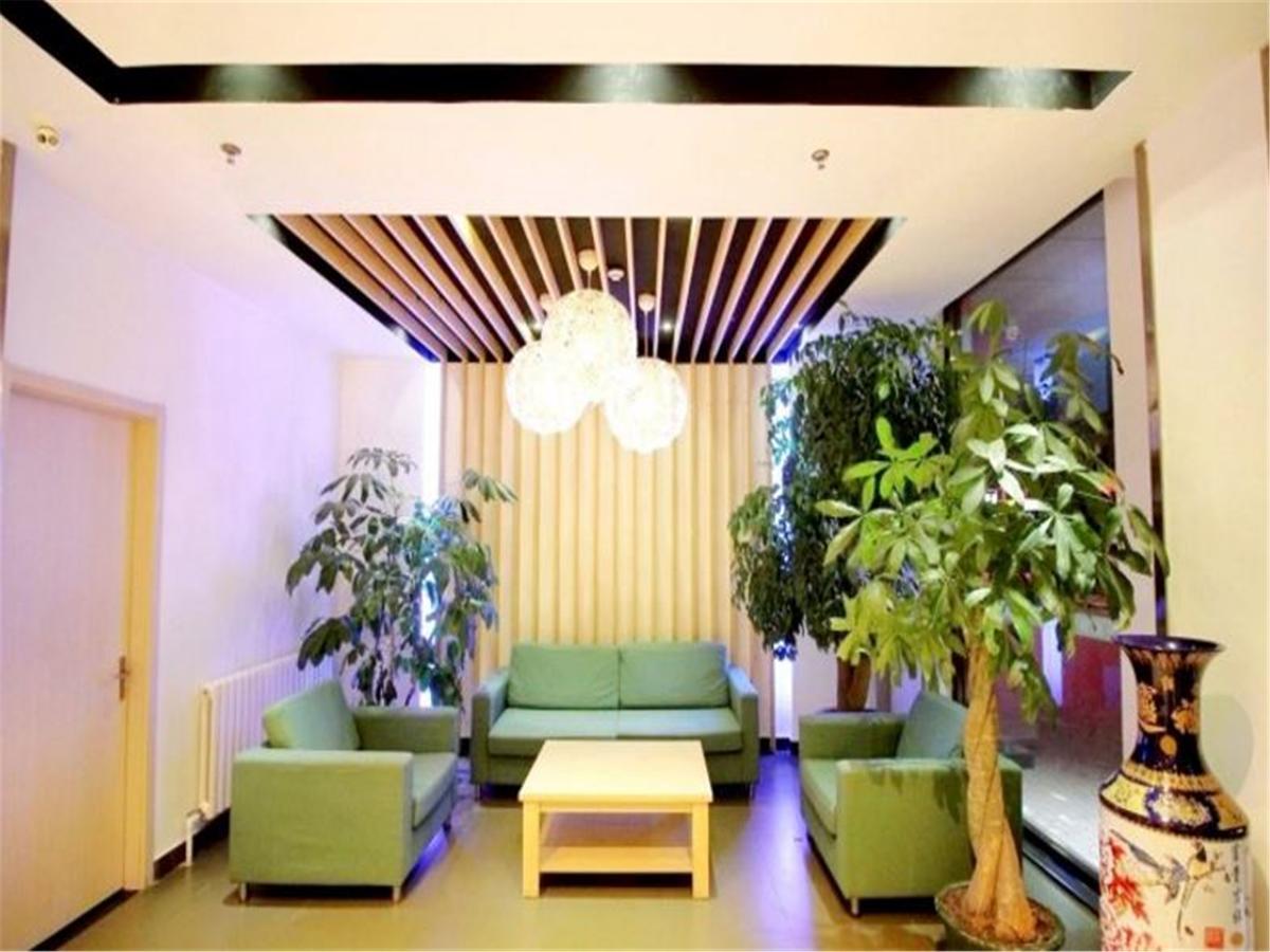 Motel Qingdao Jiaonan Renmin Road Business Street Esterno foto